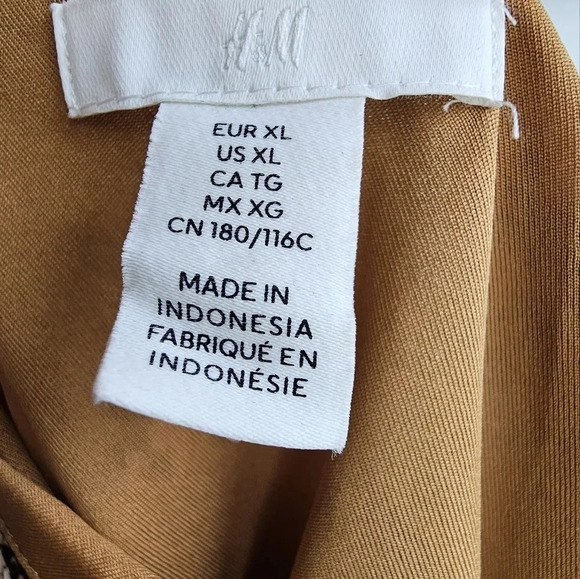 H&M Crop Top  One Shoulder Animal Phyton Snake Print Sleeveless Size XL - Picture 6 of 6